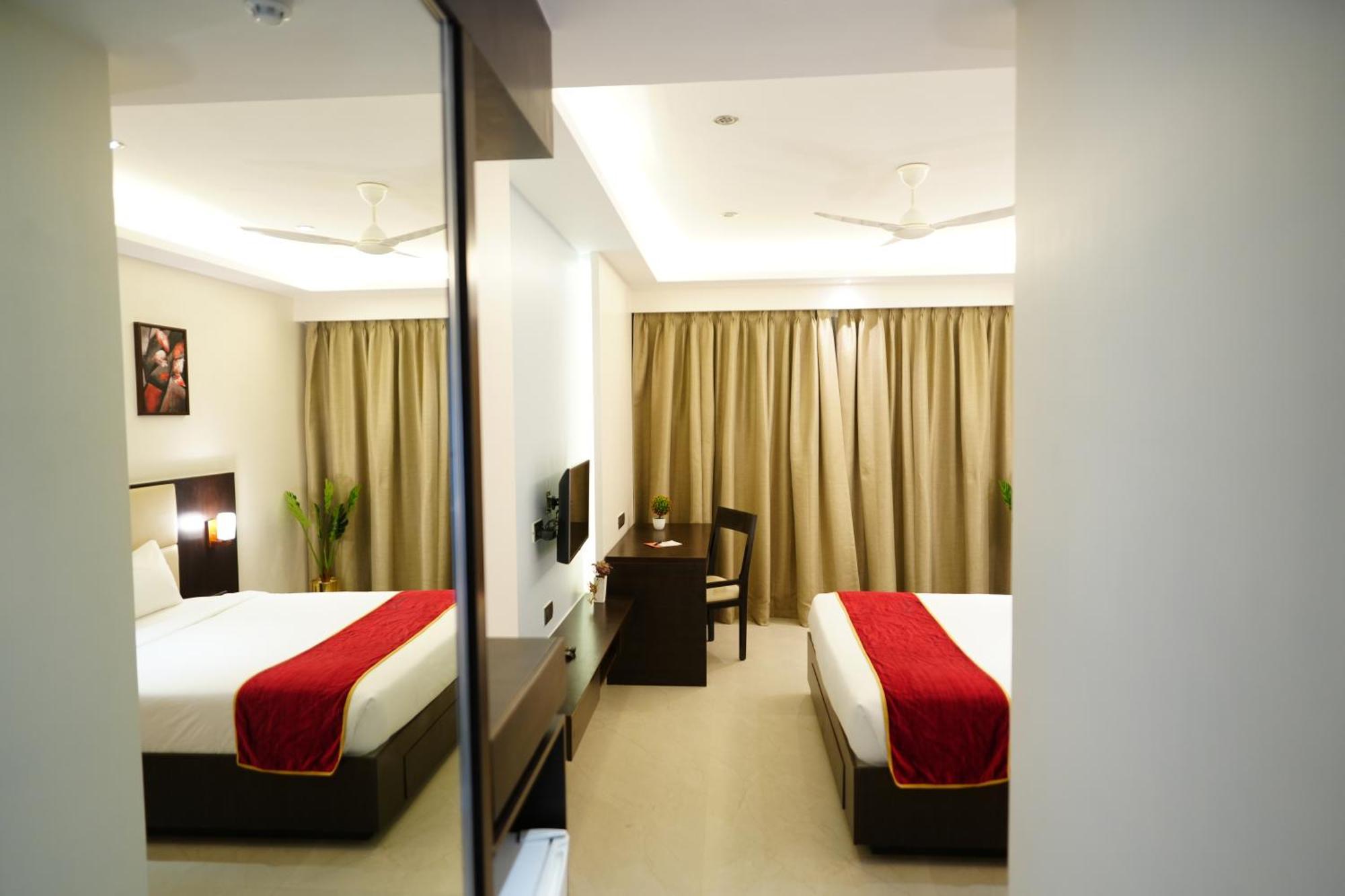 Hotel Grand Visava Lonavala Extérieur photo