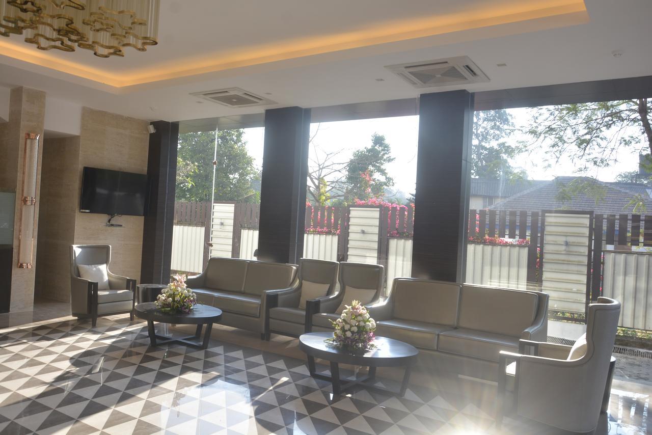 Hotel Grand Visava Lonavala Extérieur photo