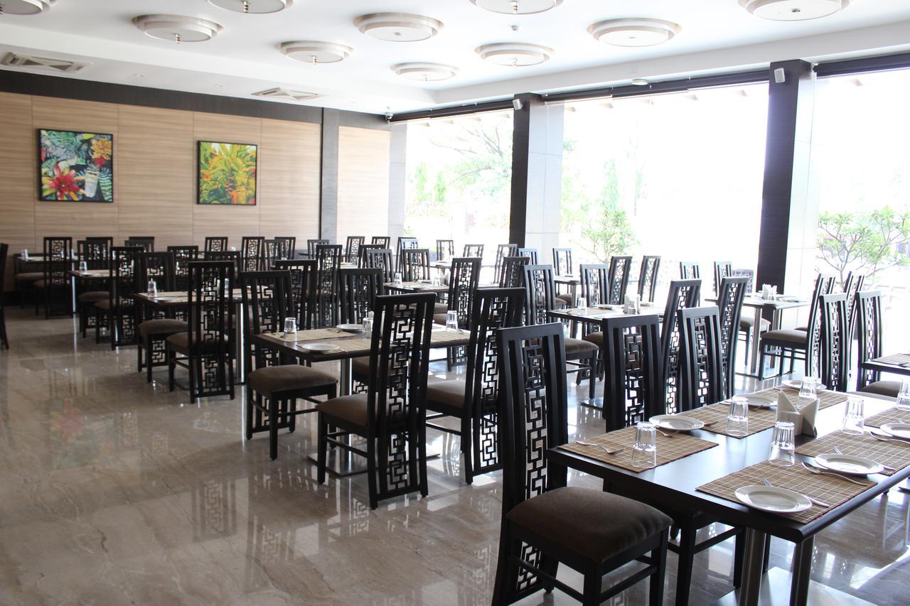 Hotel Grand Visava Lonavala Extérieur photo