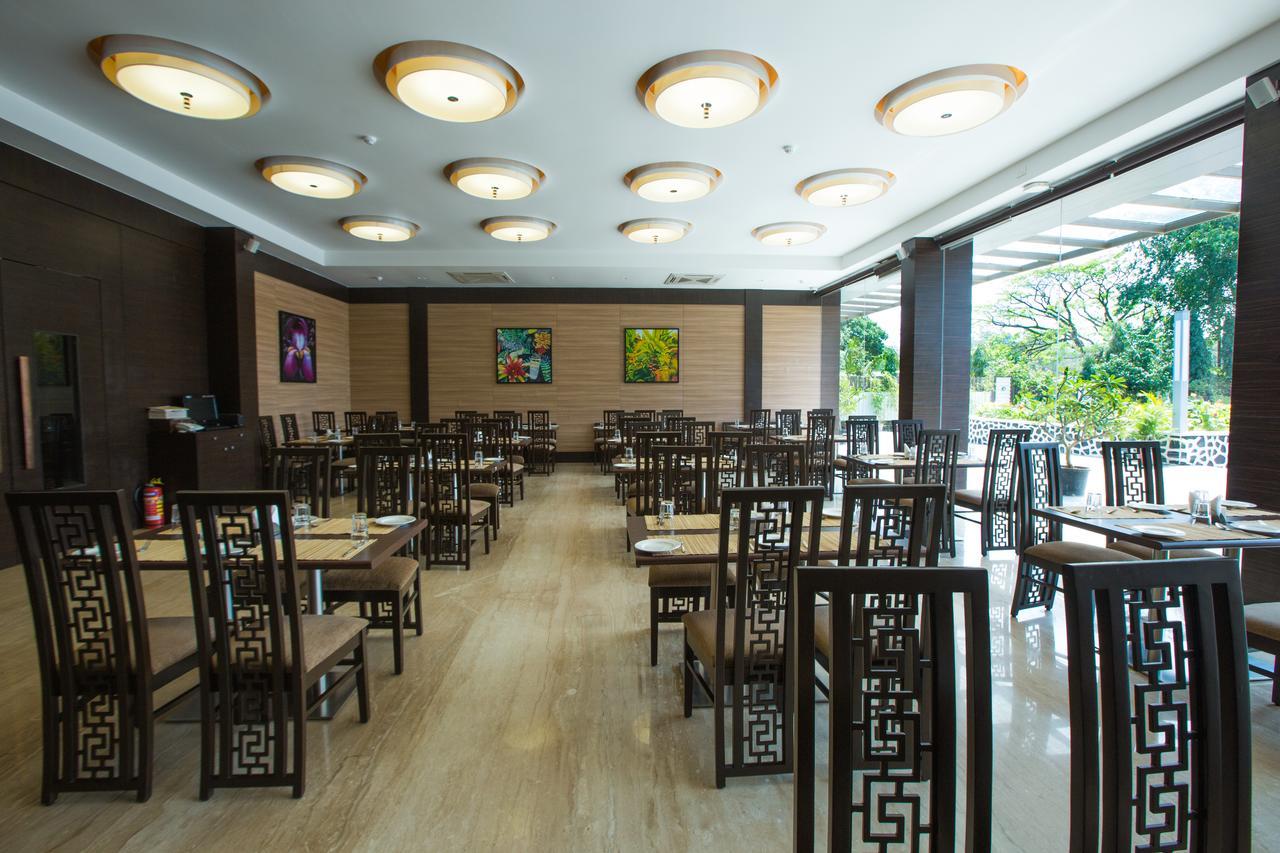 Hotel Grand Visava Lonavala Extérieur photo