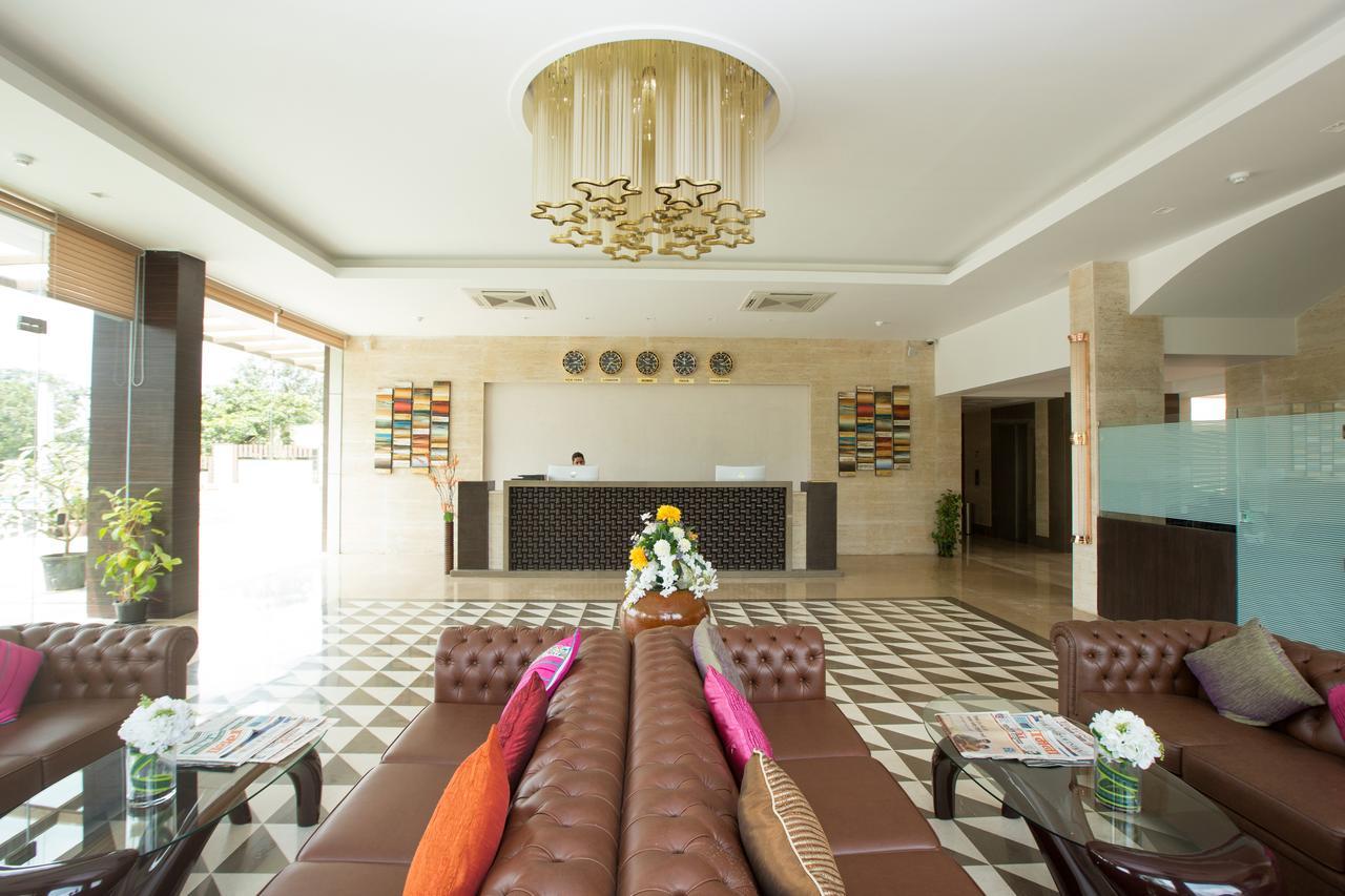 Hotel Grand Visava Lonavala Extérieur photo